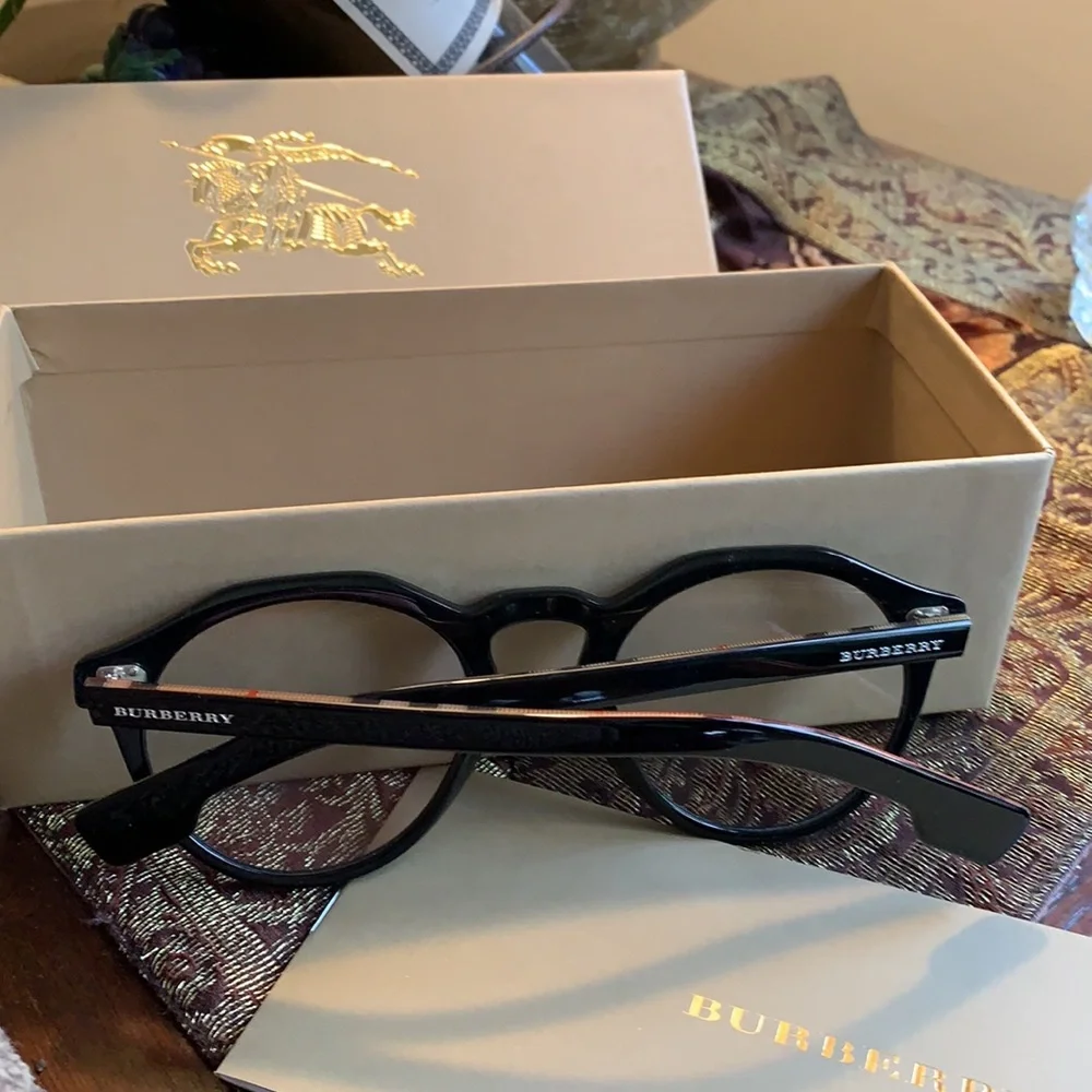 Authentic BURBERRY 50mm checkered Round UNISEX optical glasses - Picture 8 of 9